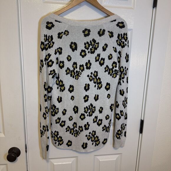 CAbi Kiki Leopard Animal Print Cardigan Sweater Style #5277 Size Medium - Picture 5 of 6